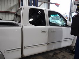 2001 Toyota Tundra Limited White Extended Cab 4.7L AT 2WD #Z23224